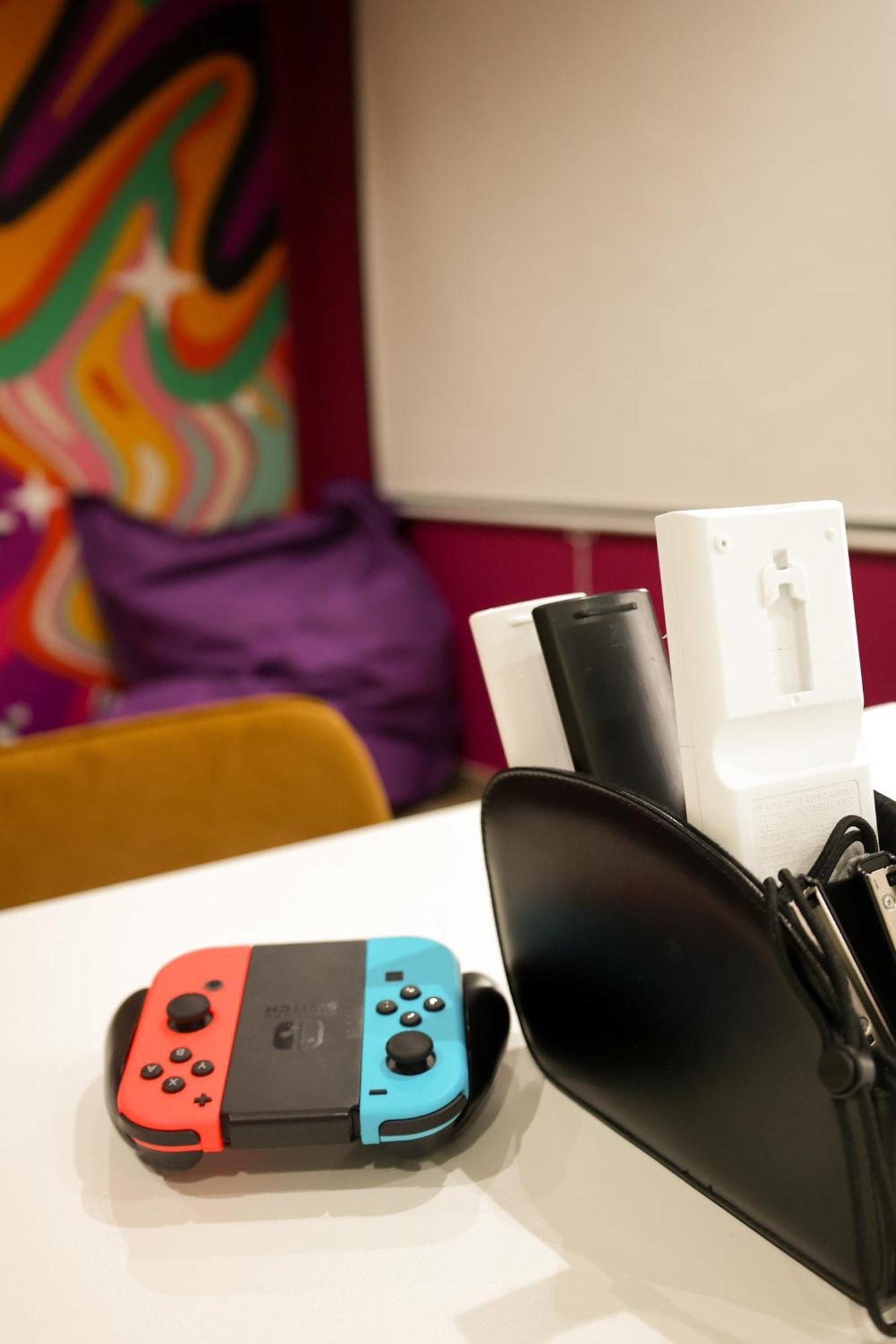 Capsule Groovy-Jacuzzi-Sauna-Billard-Netflix- Nintendo Switch & Jeux Монс Екстер'єр фото